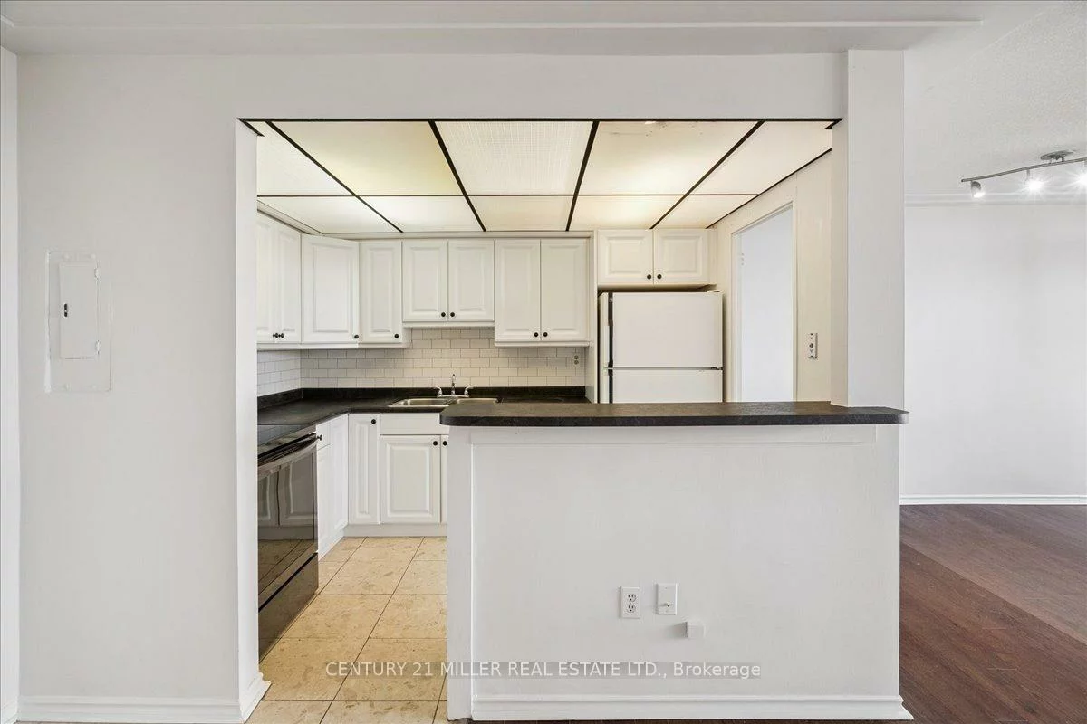 2263, Marine, 1001 - BR Bronte, Oakville