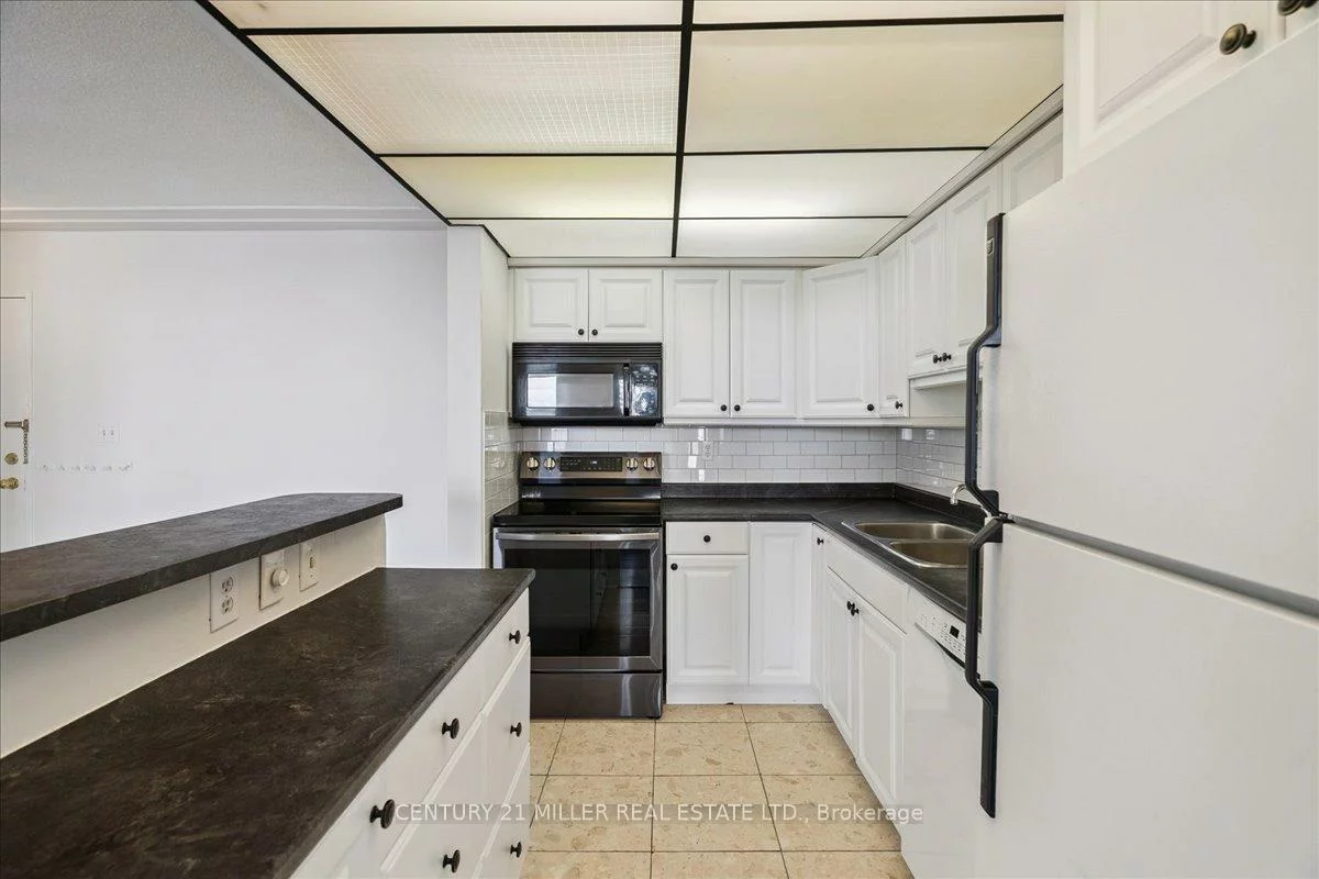 2263, Marine, 1001 - BR Bronte, Oakville