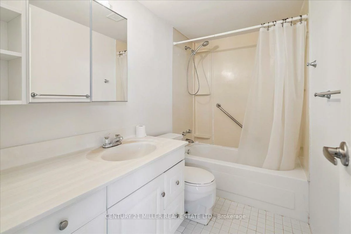 2263, Marine, 1001 - BR Bronte, Oakville