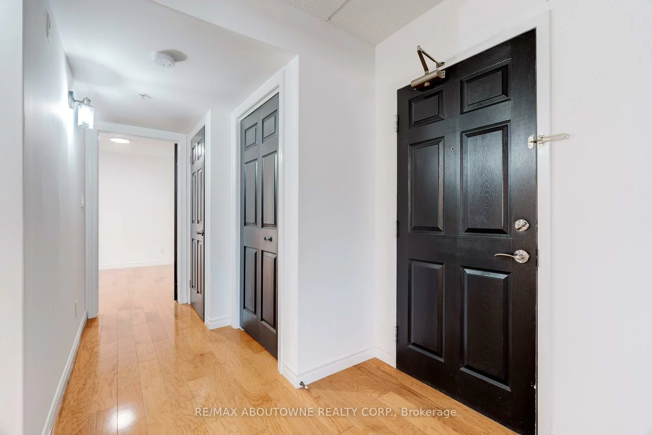 1460, Bishops, 1007 - GA Glen Abbey, Oakville