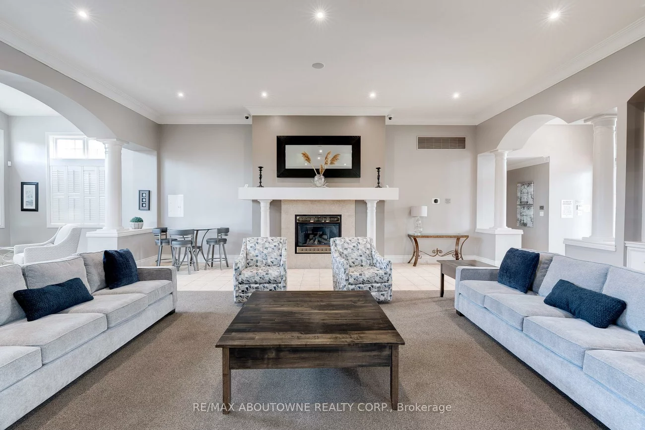 1460, Bishops, 1007 - GA Glen Abbey, Oakville