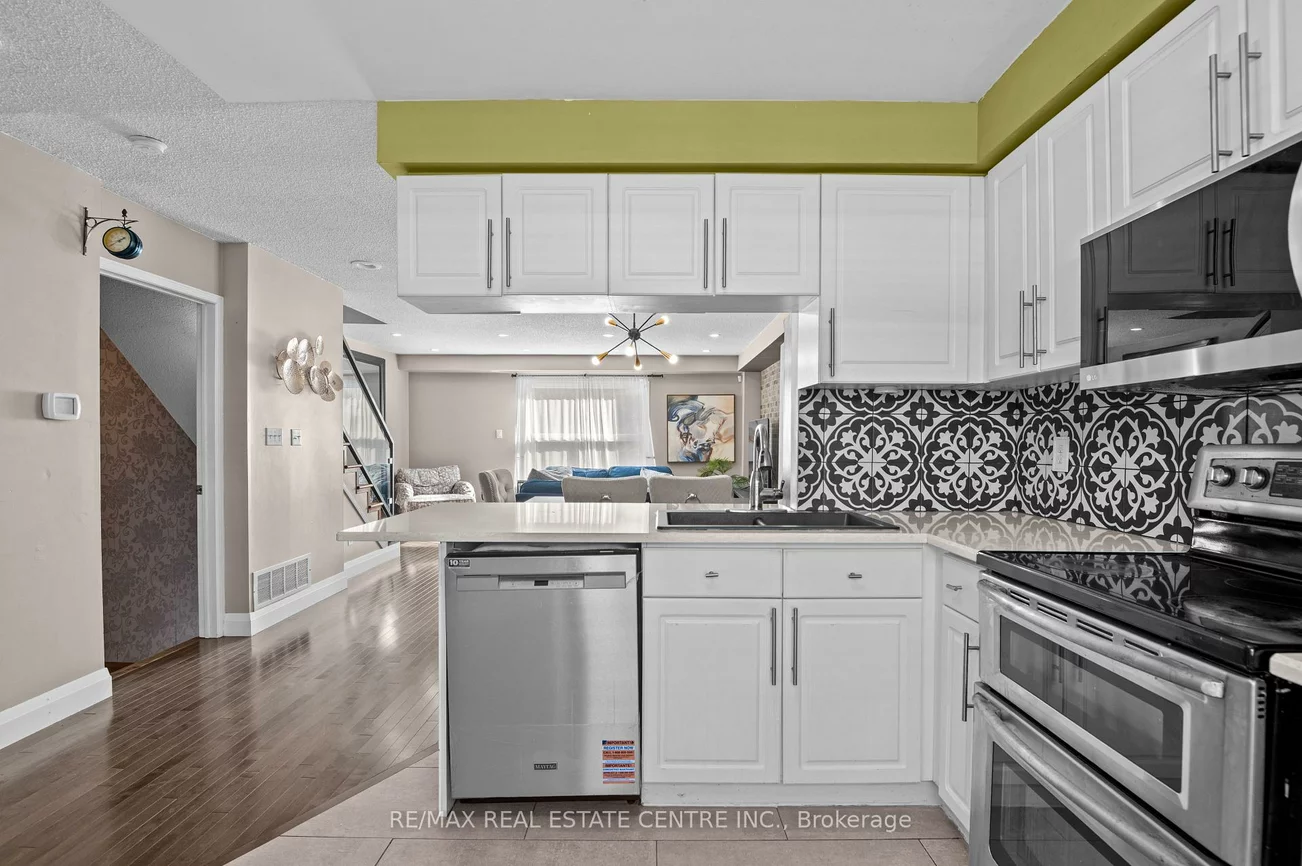 1570, Reeves, 1007 - GA Glen Abbey, Oakville