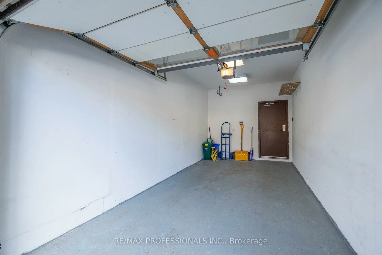 2393, Bronte, 1019 - WM Westmount, Oakville