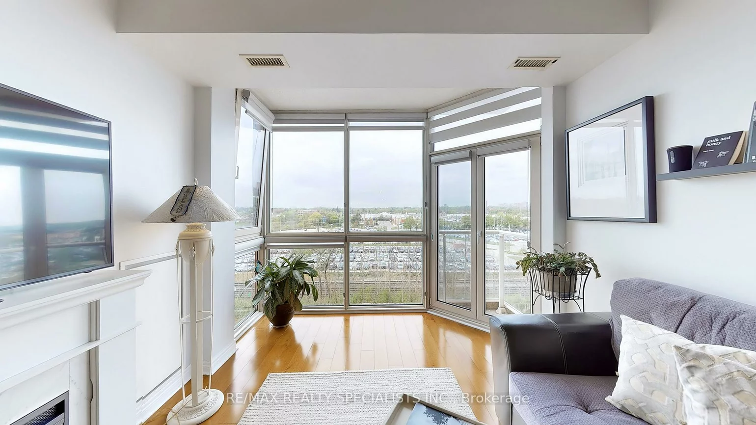 50, Old Mill, 1013 - OO Old Oakville, Oakville