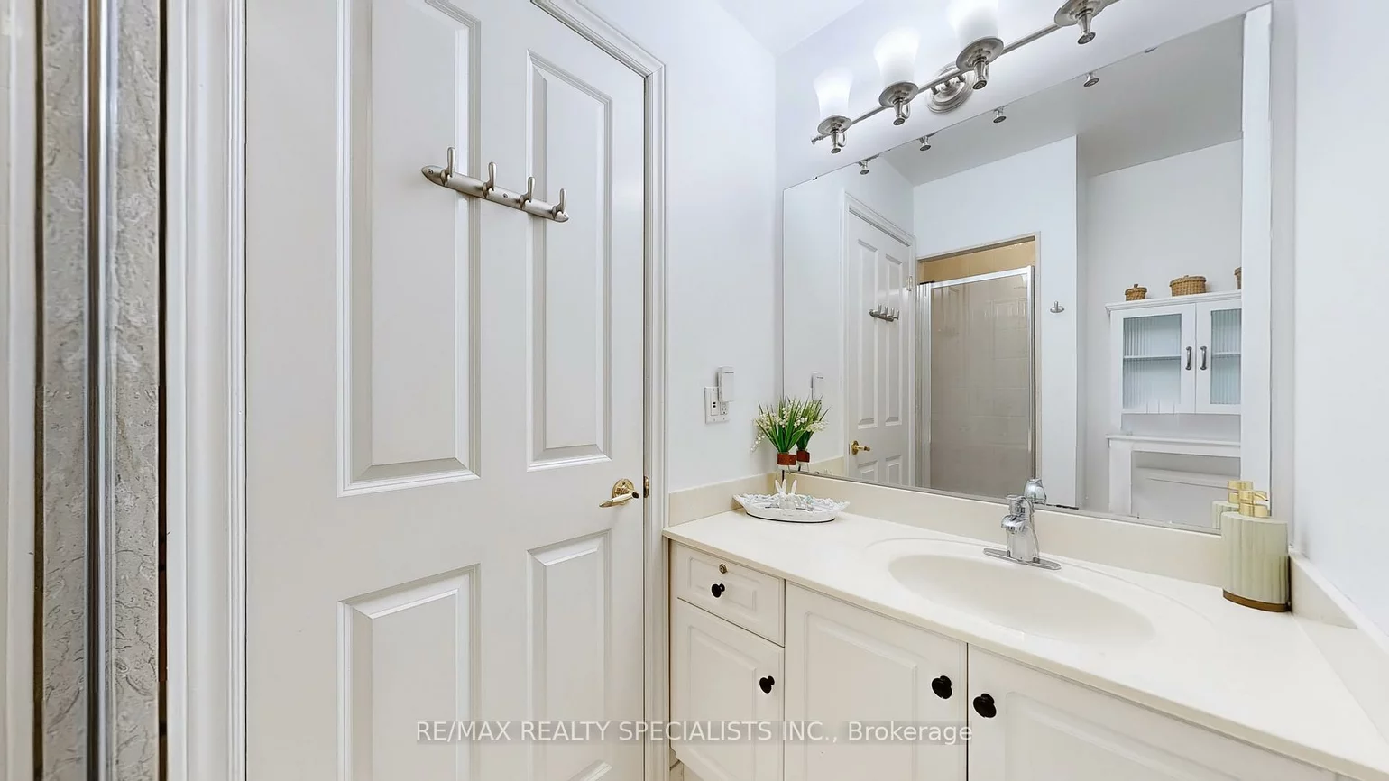 50, Old Mill, 1013 - OO Old Oakville, Oakville