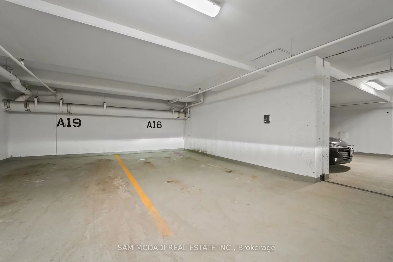 2490, Old Bronte, 1019 - WM Westmount, Oakville