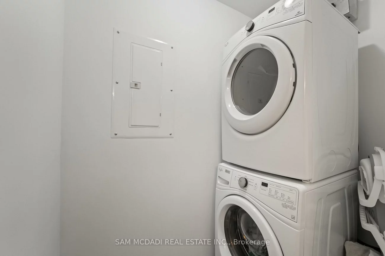 2490, Old Bronte, 1019 - WM Westmount, Oakville