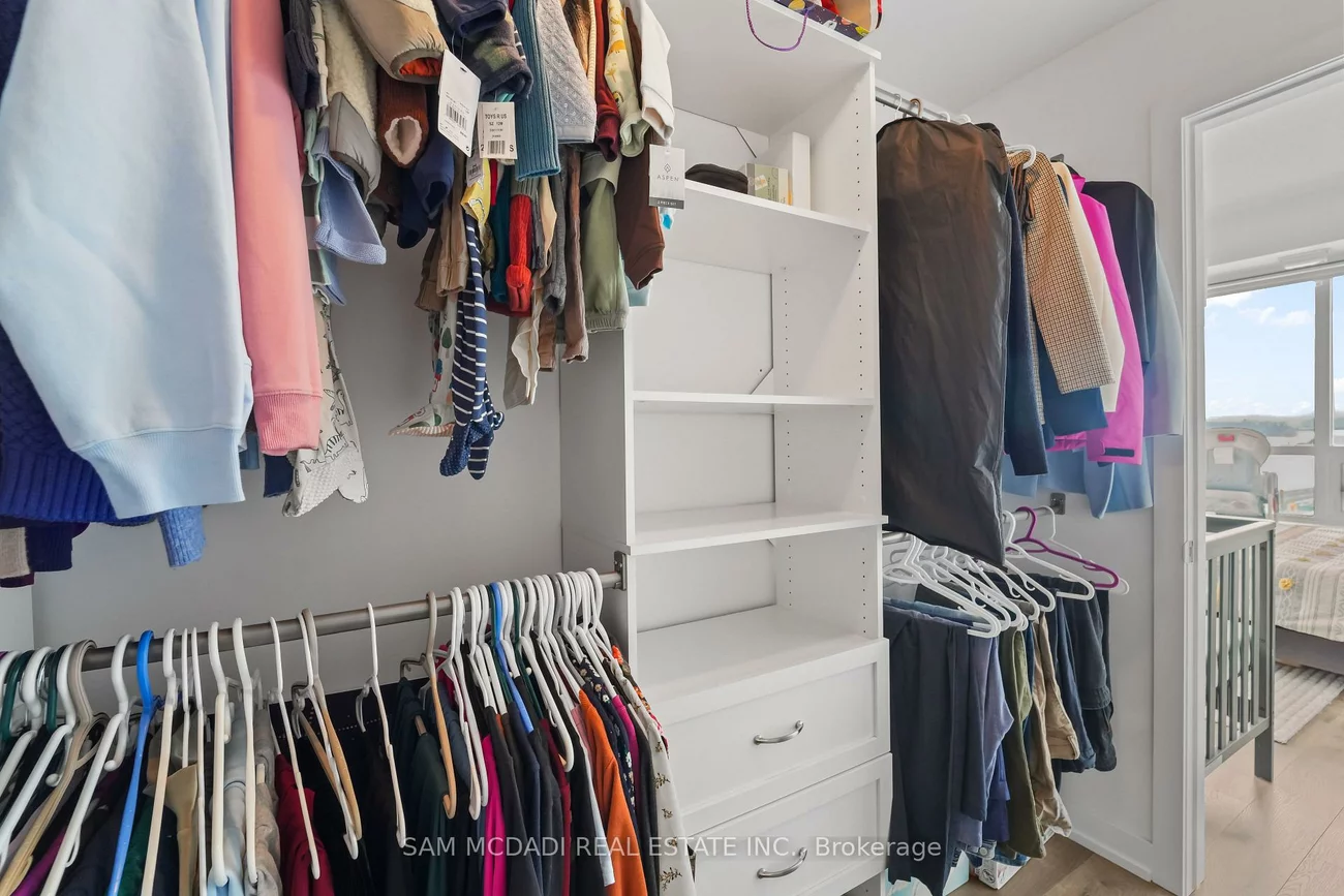 2490, Old Bronte, 1019 - WM Westmount, Oakville