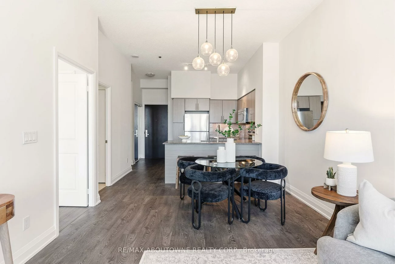 65, Speers, 1002 - CO Central, Oakville