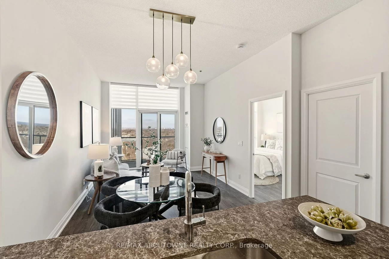 65, Speers, 1002 - CO Central, Oakville