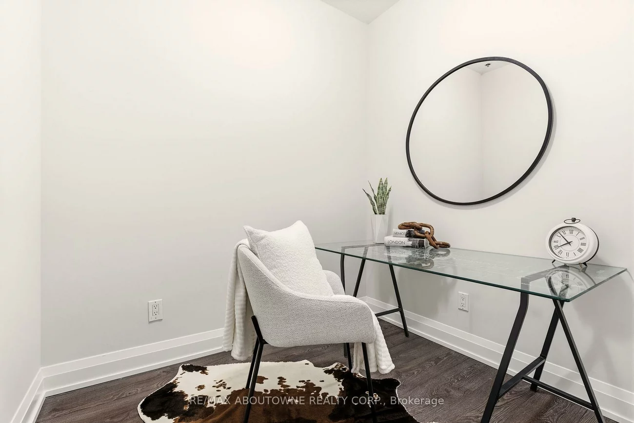 65, Speers, 1002 - CO Central, Oakville