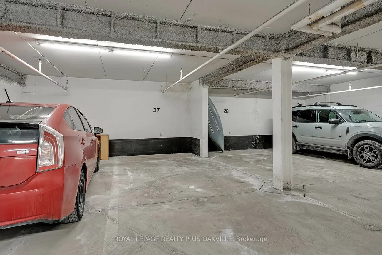 73, Washington, 1002 - CO Central, Oakville