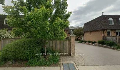 98, BROCK, 1002 - CO Central, Oakville