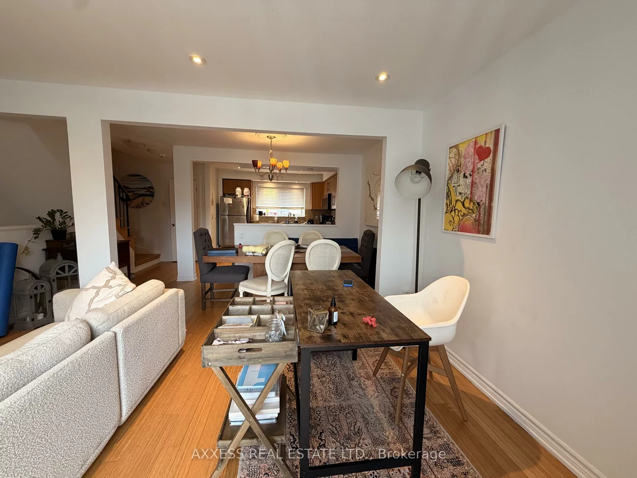 98, BROCK, 1002 - CO Central, Oakville