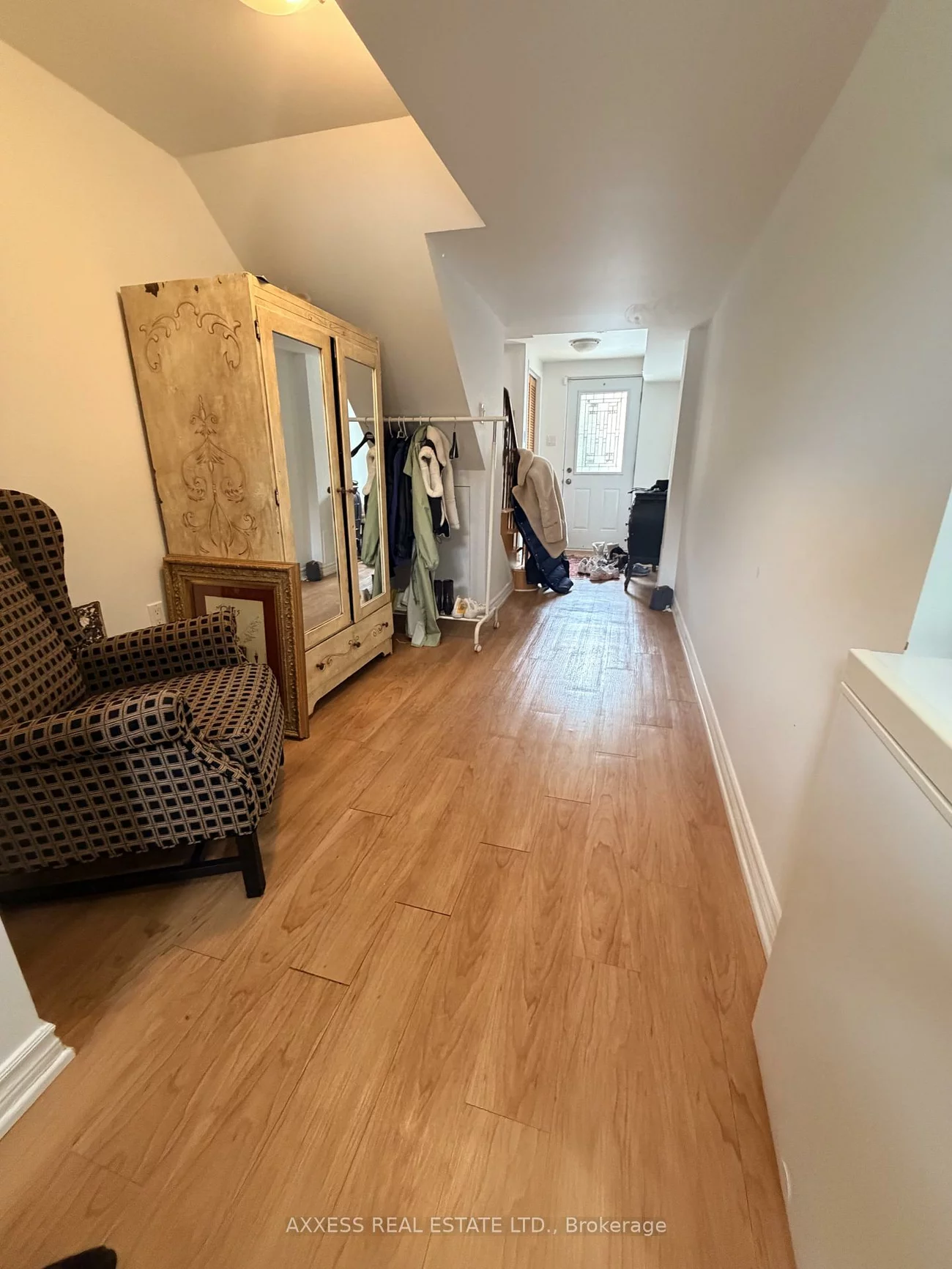 98, BROCK, 1002 - CO Central, Oakville