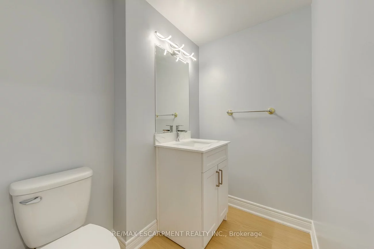 2350, Grand Ravine, 1015 - RO River Oaks, Oakville