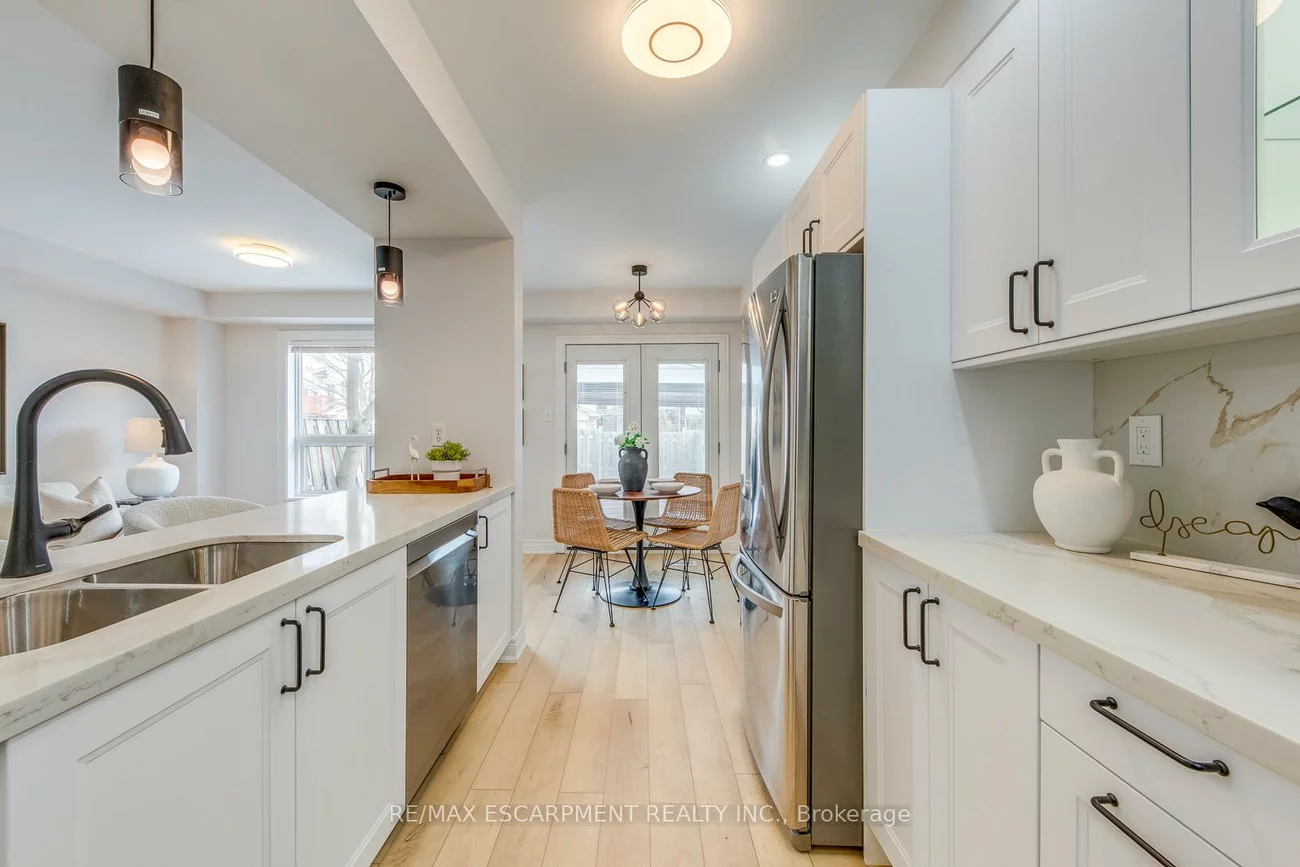 2350, Grand Ravine, 1015 - RO River Oaks, Oakville