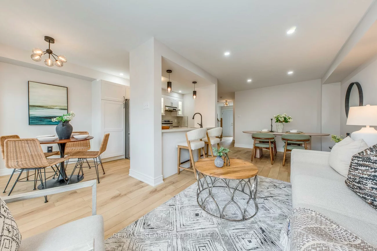 2350, Grand Ravine, 1015 - RO River Oaks, Oakville