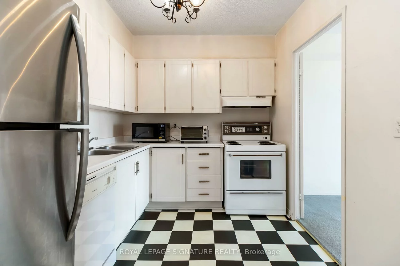 1359, White Oaks, 1005 - FA Falgarwood, Oakville