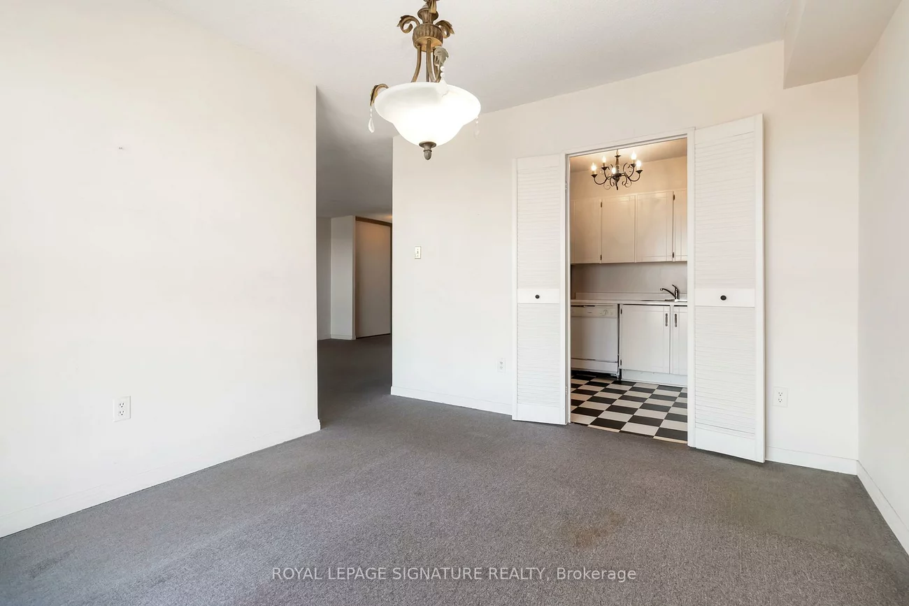 1359, White Oaks, 1005 - FA Falgarwood, Oakville