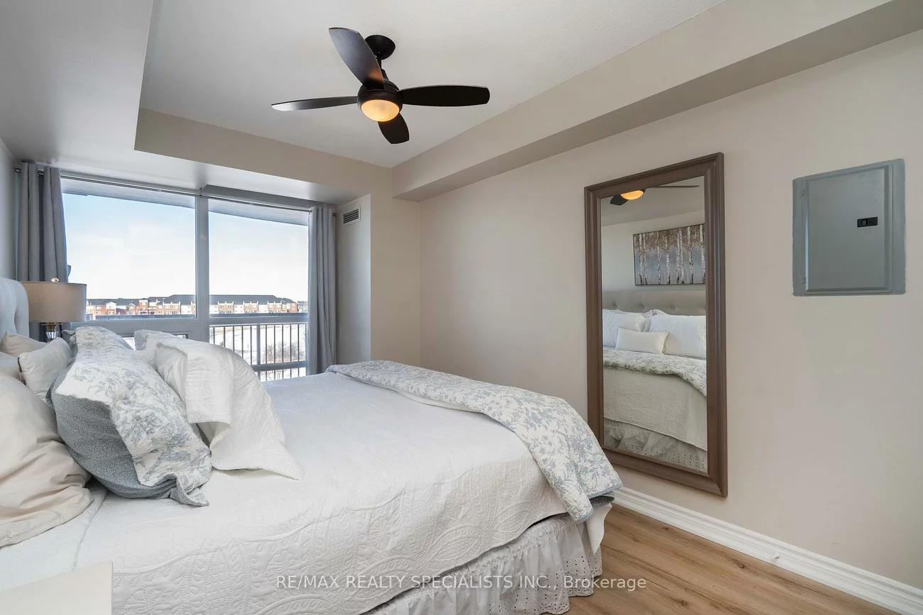 2325, Central Park, 1015 - RO River Oaks, Oakville