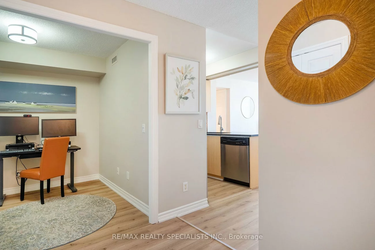 2325, Central Park, 1015 - RO River Oaks, Oakville