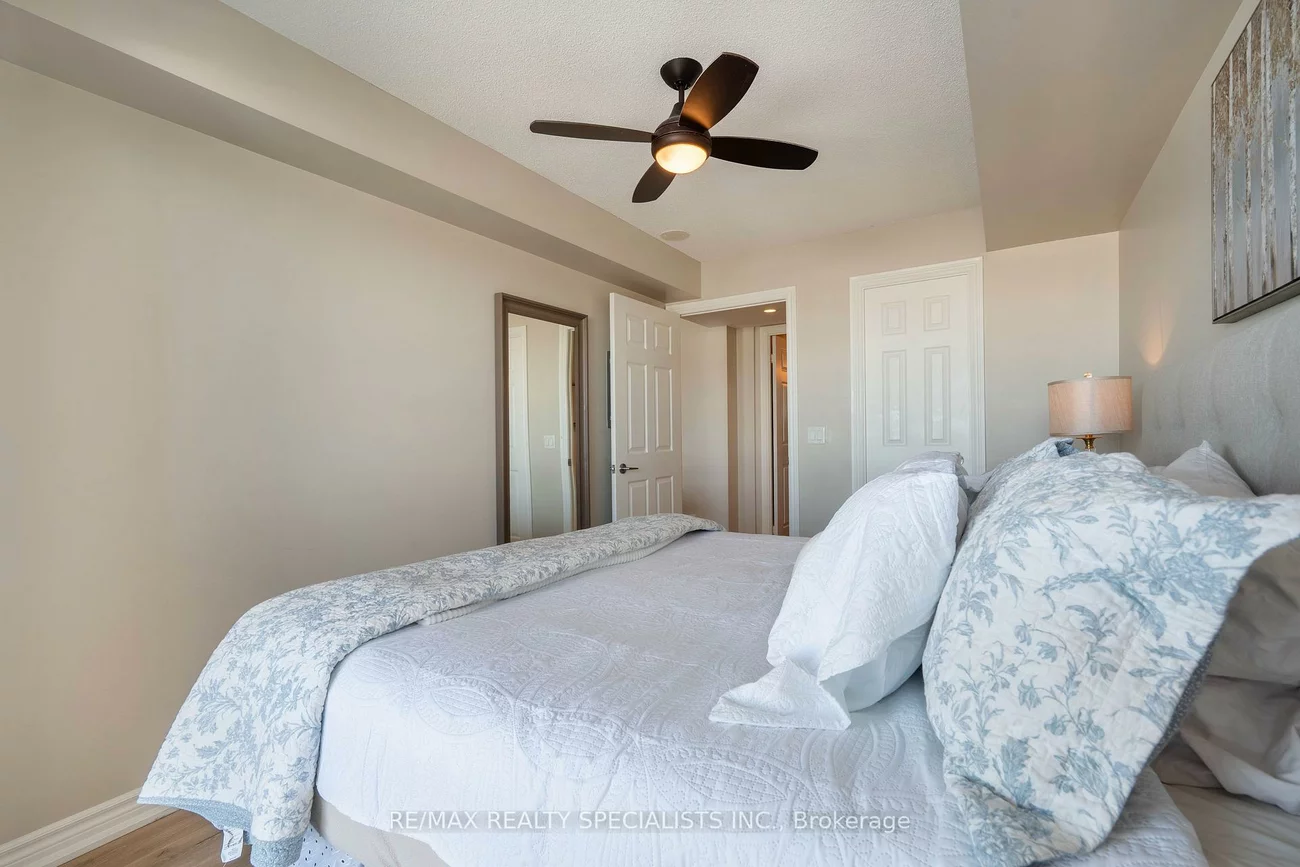 2325, Central Park, 1015 - RO River Oaks, Oakville