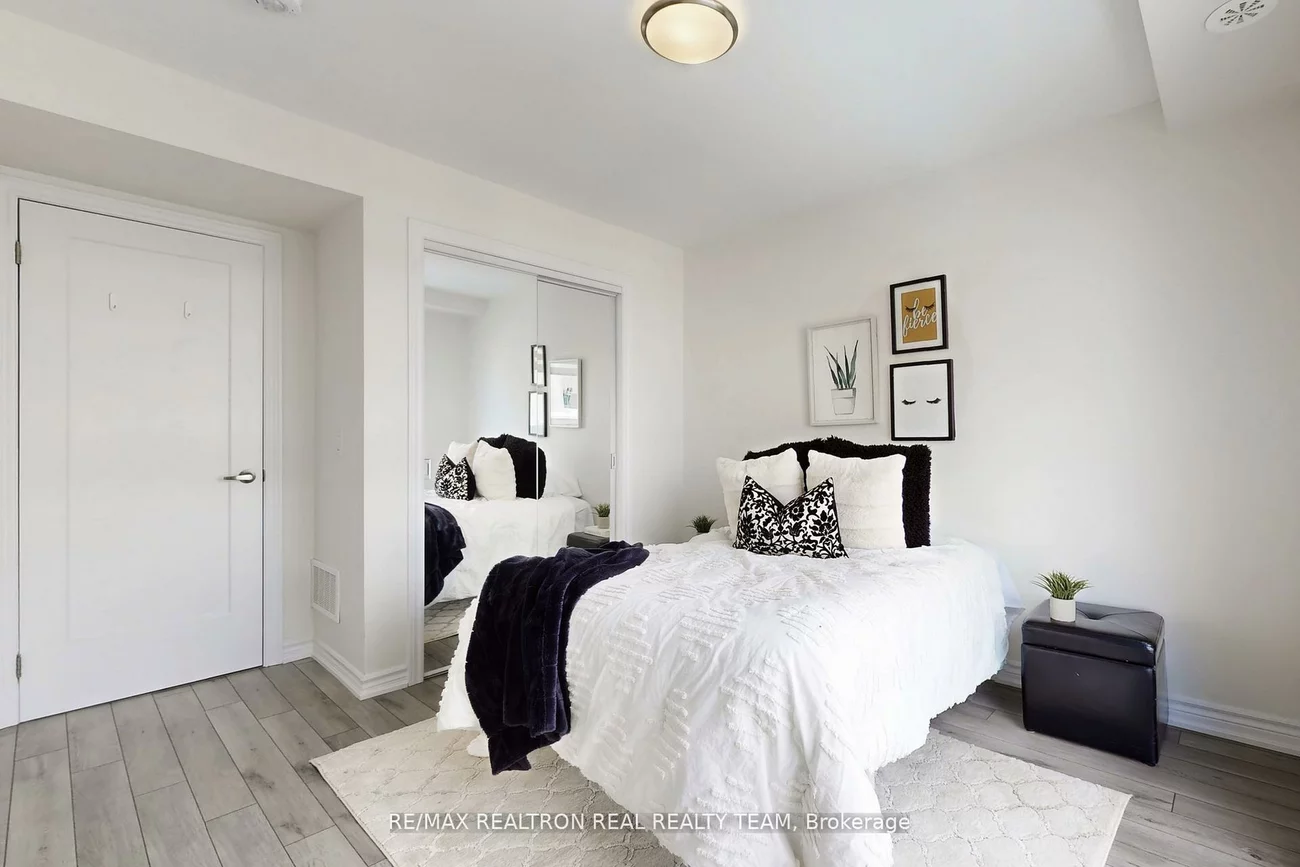 349, Wheat Boom, 1010 - JM Joshua Meadows, Oakville