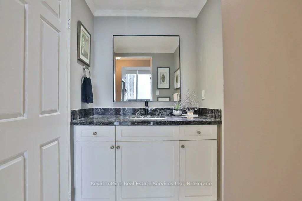 2185, Marine, 1001 - BR Bronte, Oakville