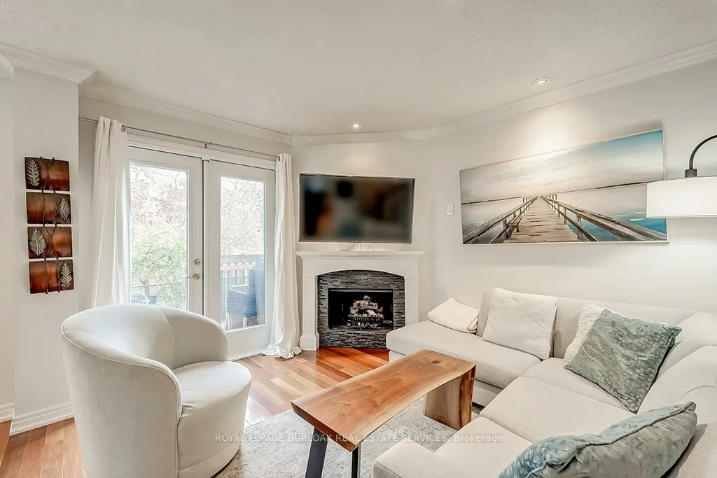 2065, Sixth, 1015 - RO River Oaks, Oakville