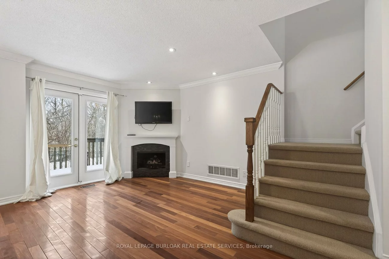 2065, Sixth, 1015 - RO River Oaks, Oakville