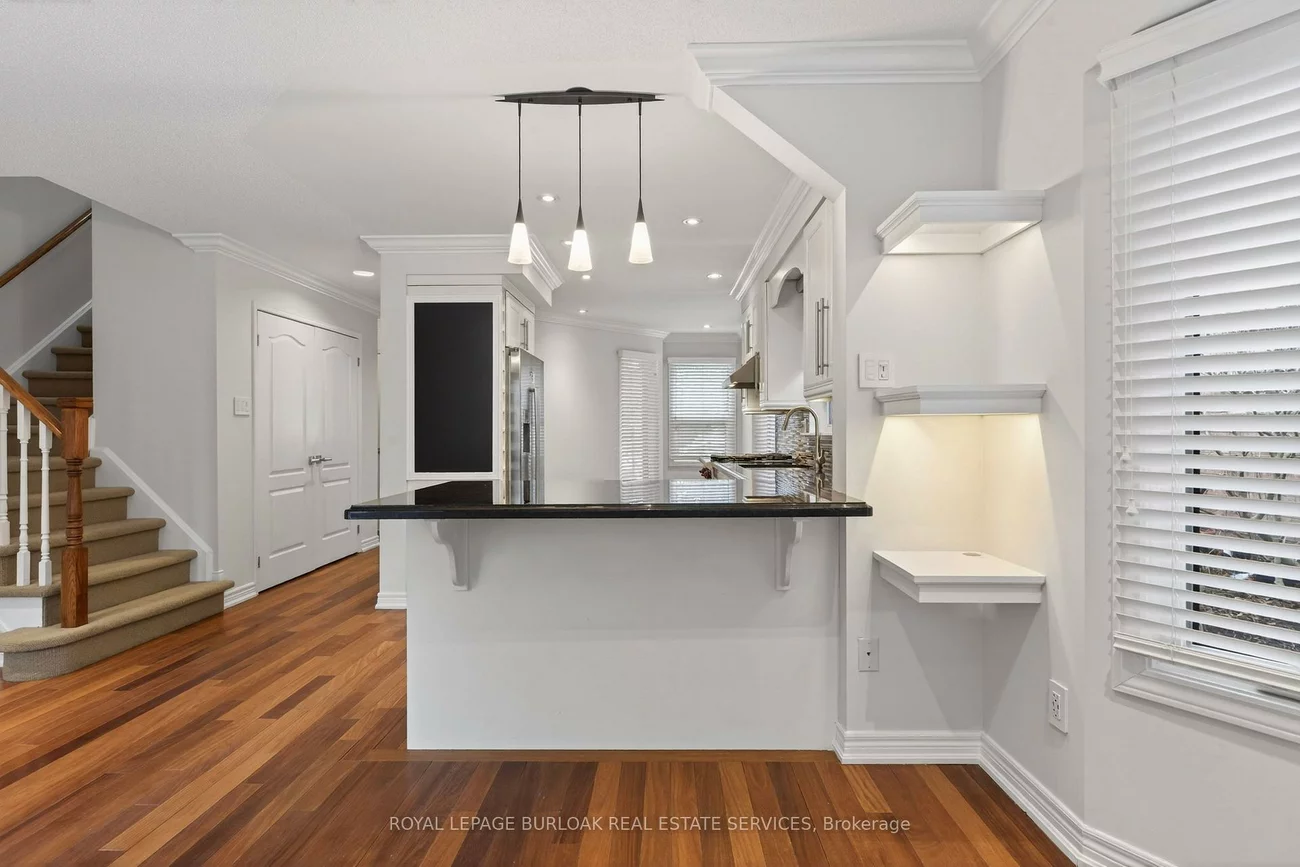 2065, Sixth, 1015 - RO River Oaks, Oakville