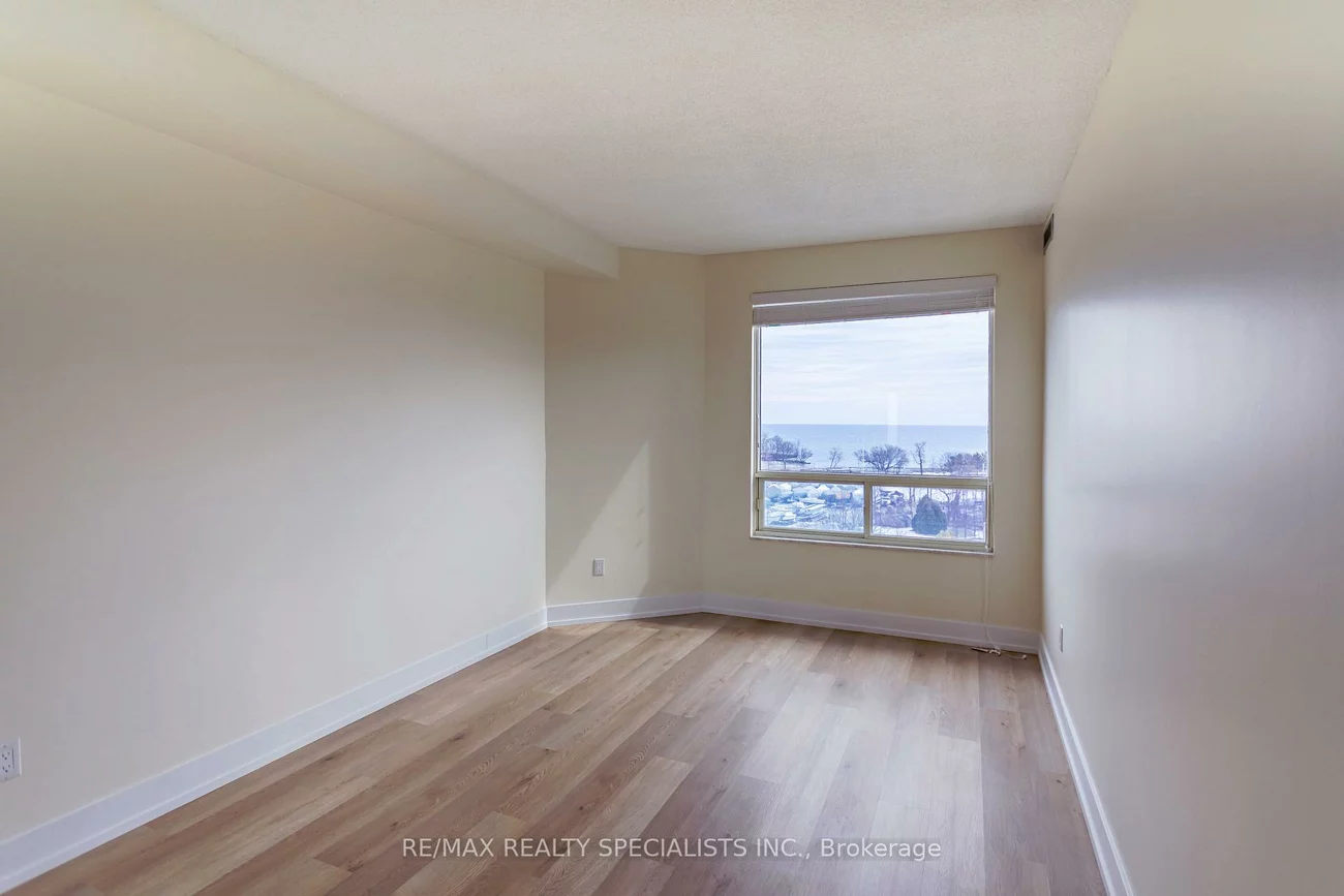 2511, Lakeshore, 1001 - BR Bronte, Oakville