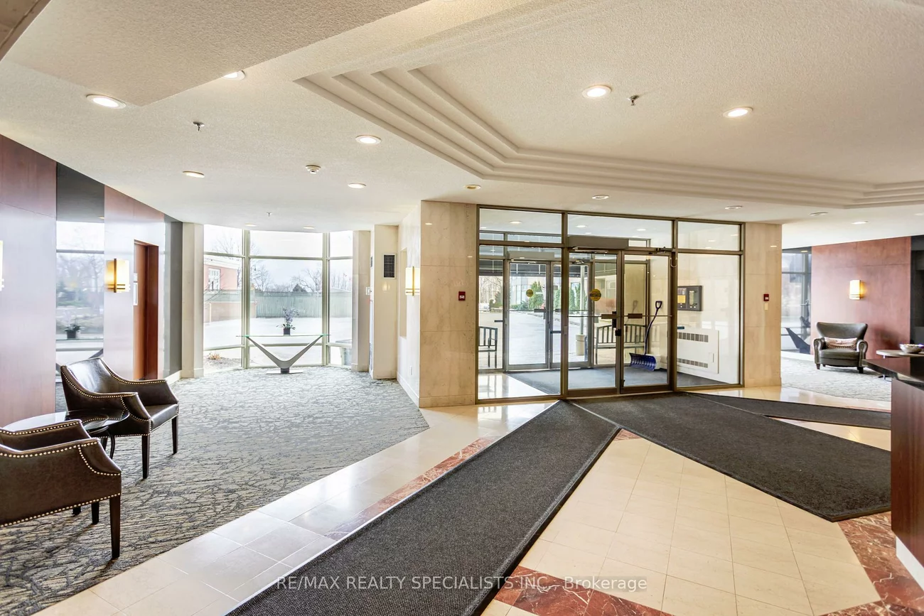 2511, Lakeshore, 1001 - BR Bronte, Oakville