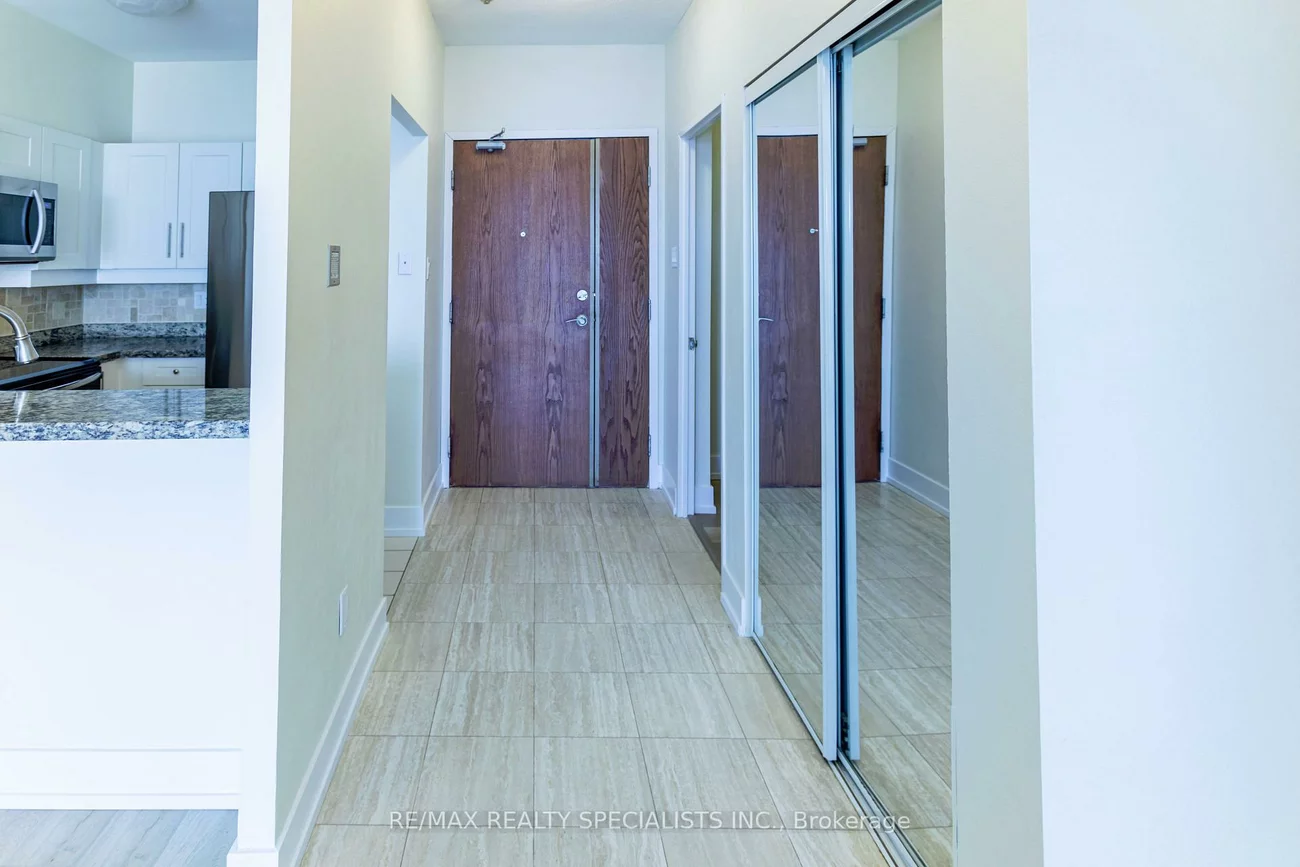 2511, Lakeshore, 1001 - BR Bronte, Oakville