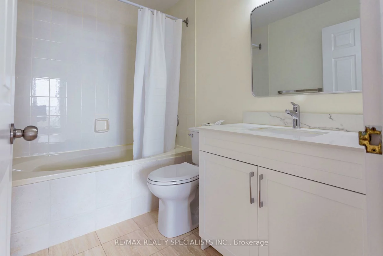 2511, Lakeshore, 1001 - BR Bronte, Oakville