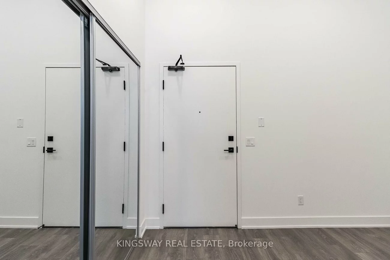 2485, Taunton, 1015 - RO River Oaks, Oakville