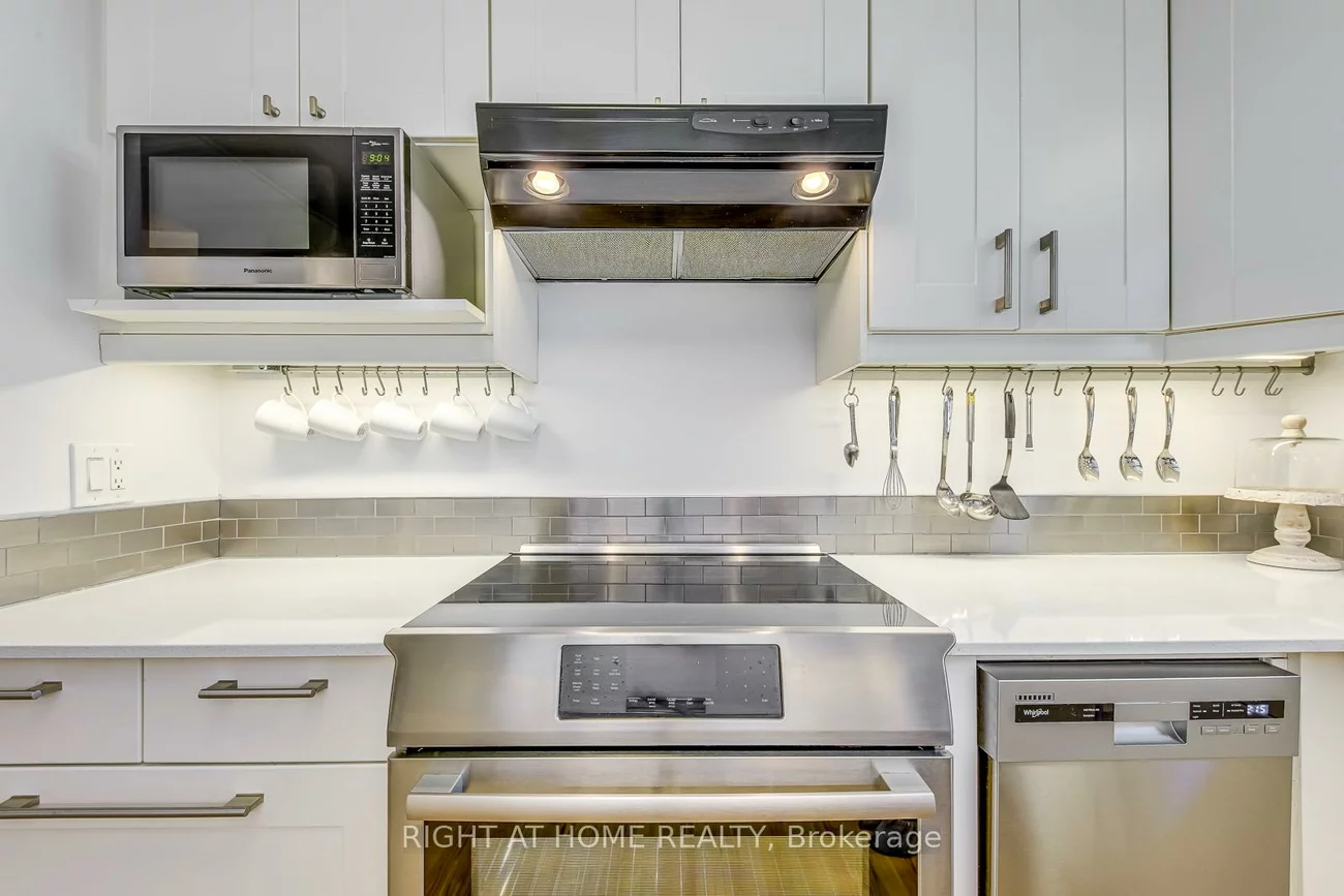 288, Reynolds, 1013 - OO Old Oakville, Oakville