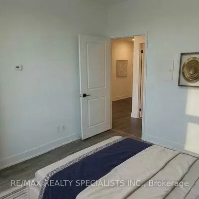 2489, Taunton, 1015 - RO River Oaks, Oakville