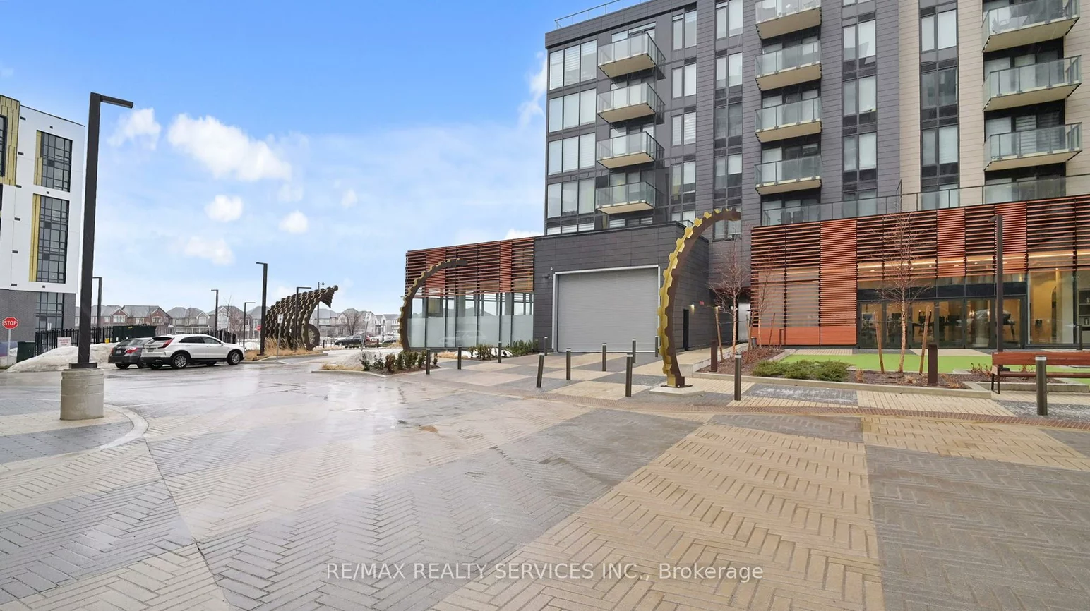 1415, Dundas, 1010 - JM Joshua Meadows, Oakville