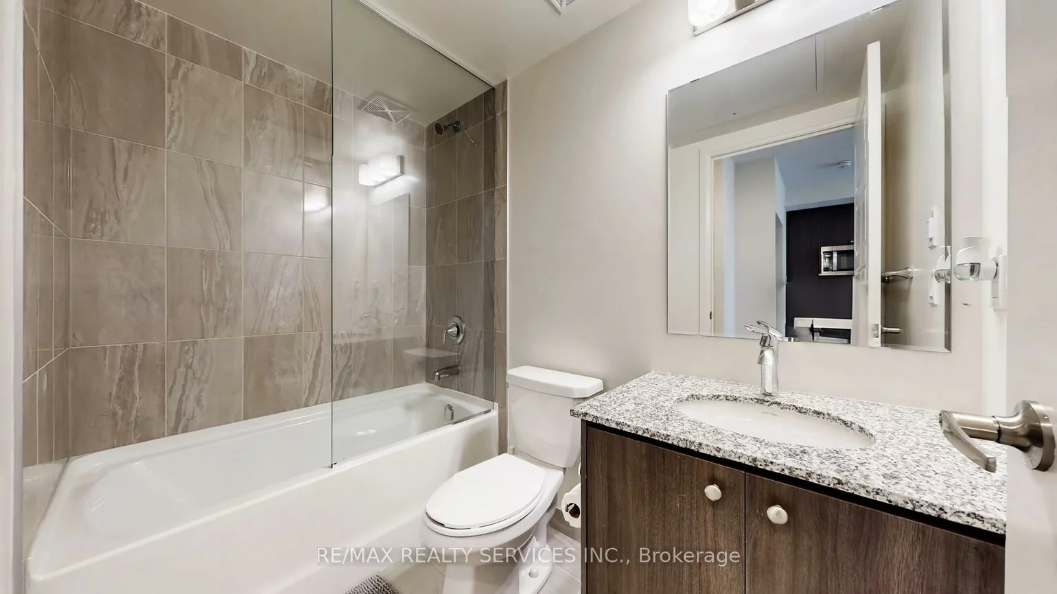 1415, Dundas, 1010 - JM Joshua Meadows, Oakville