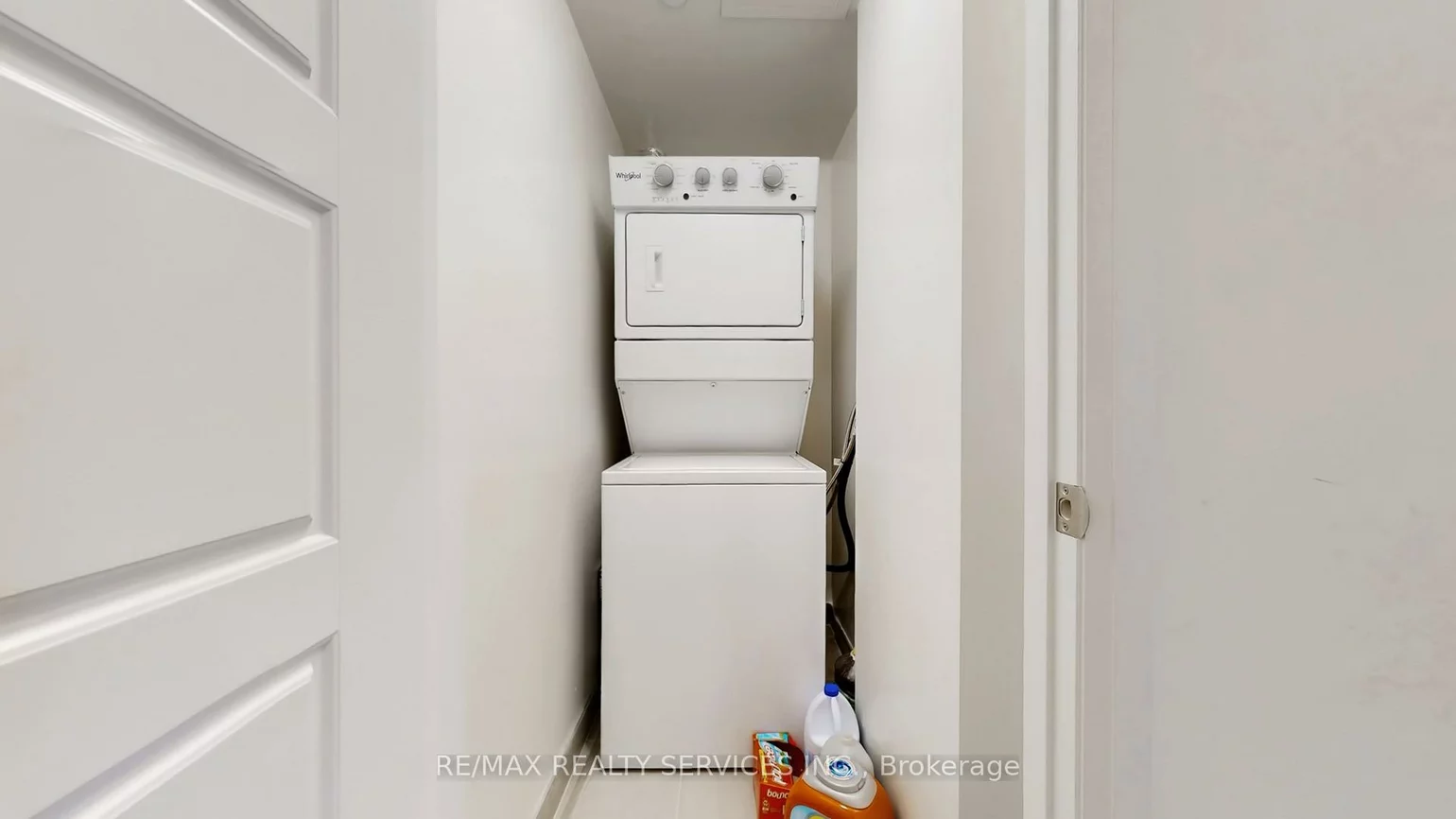 1415, Dundas, 1010 - JM Joshua Meadows, Oakville