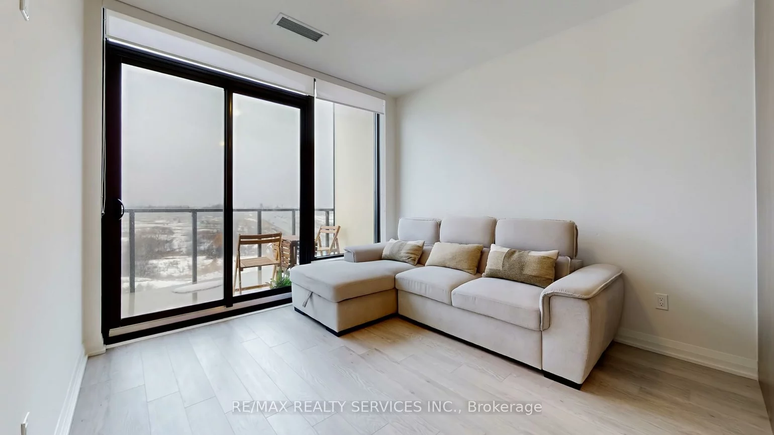 1415, Dundas, 1010 - JM Joshua Meadows, Oakville