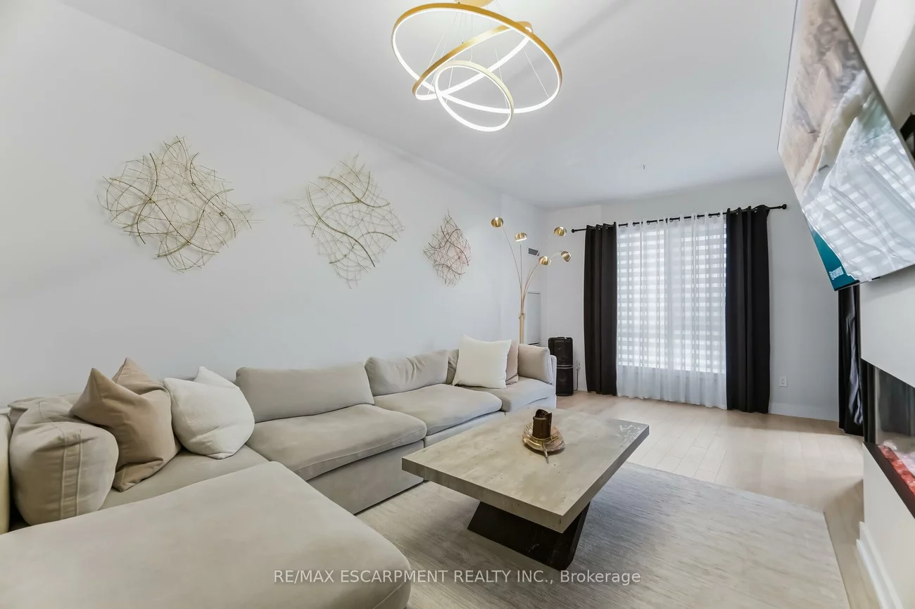 150, Oak Park, 1015 - RO River Oaks, Oakville