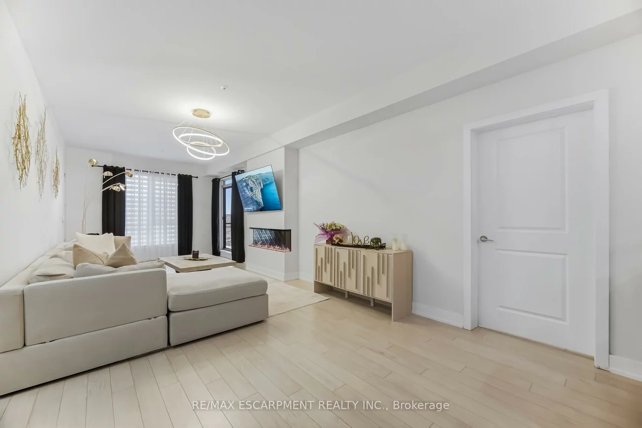 150, Oak Park, 1015 - RO River Oaks, Oakville