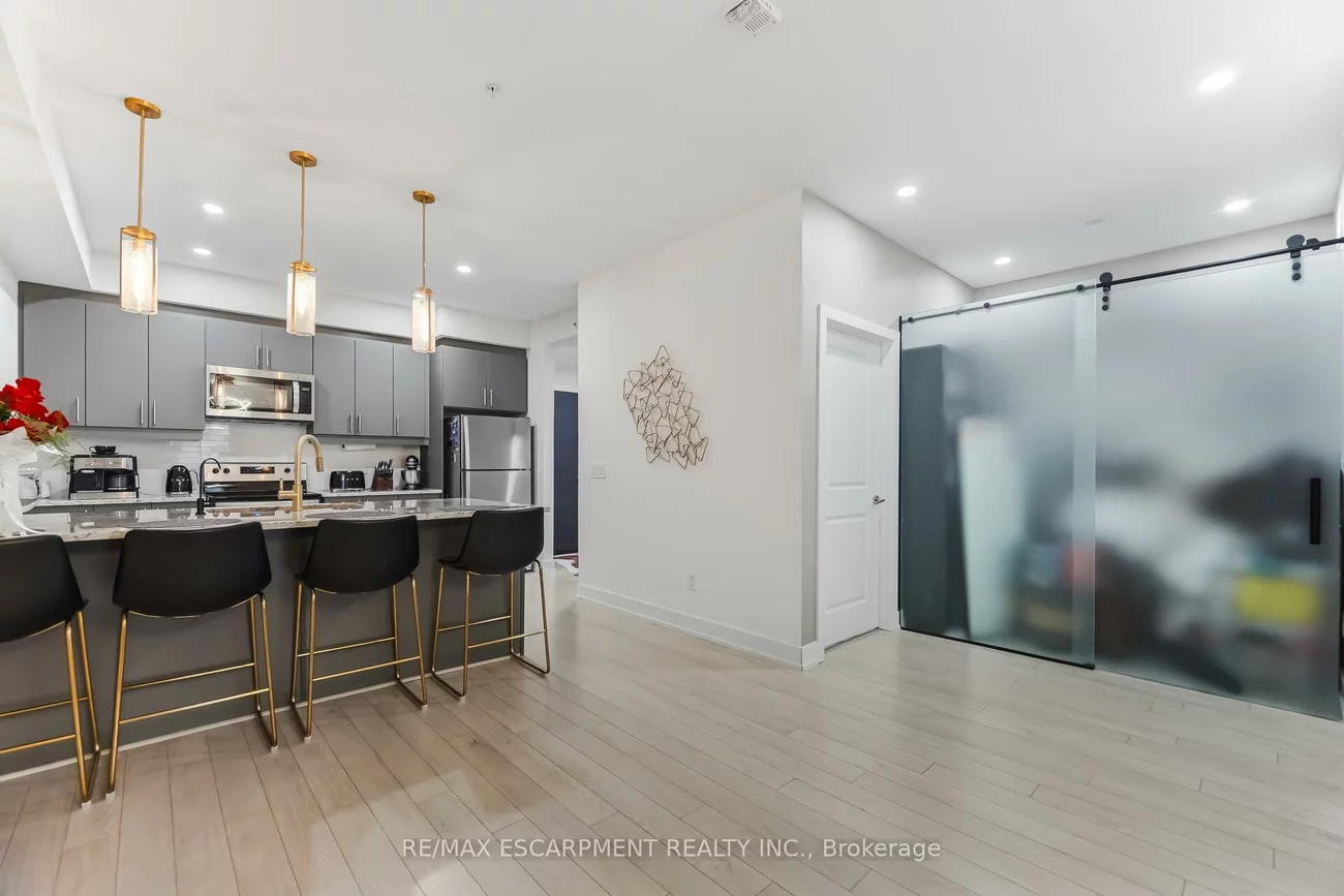 150, Oak Park, 1015 - RO River Oaks, Oakville