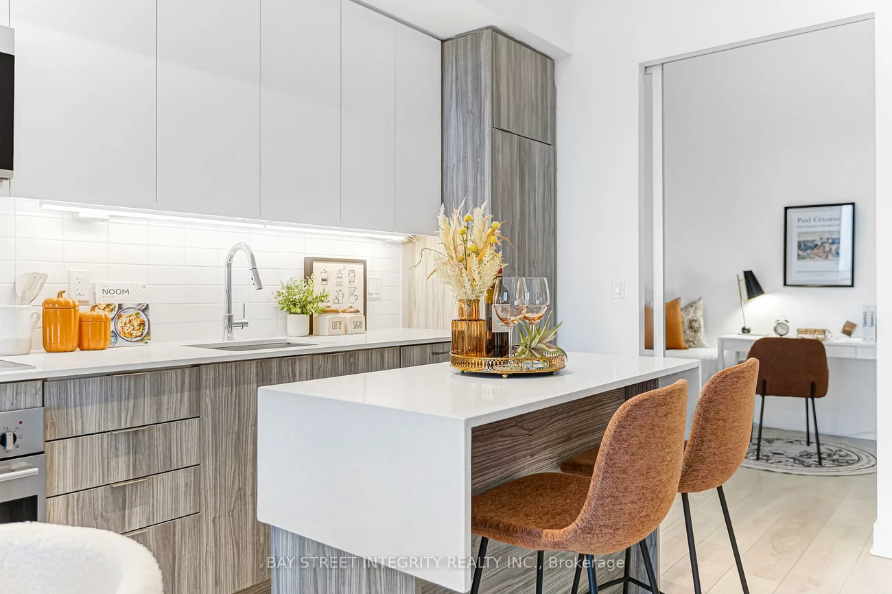 2485, Taunton, 1015 - RO River Oaks, Oakville