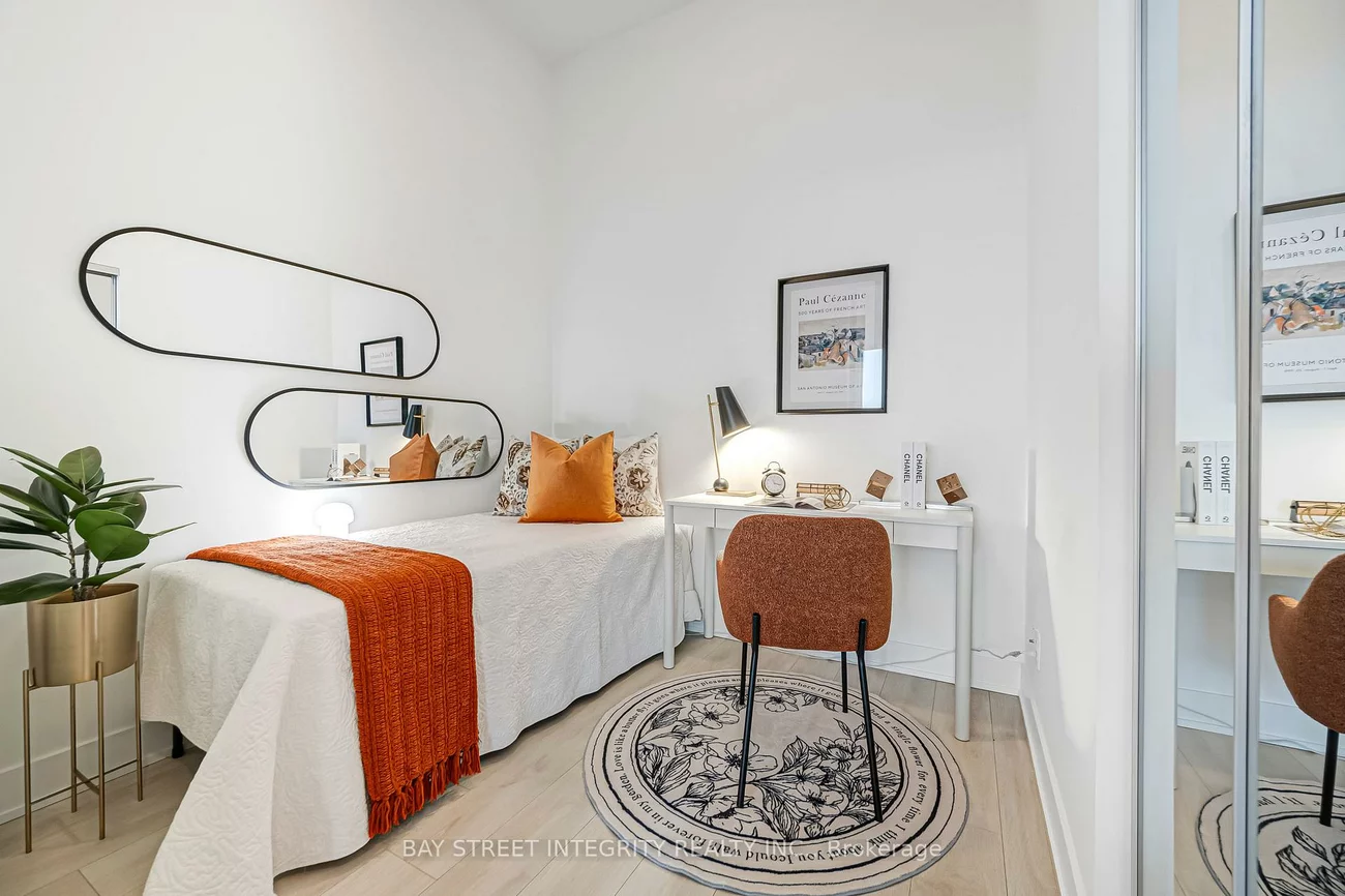 2485, Taunton, 1015 - RO River Oaks, Oakville