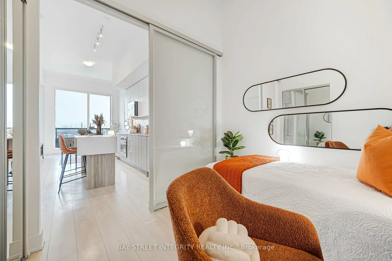 2485, Taunton, 1015 - RO River Oaks, Oakville