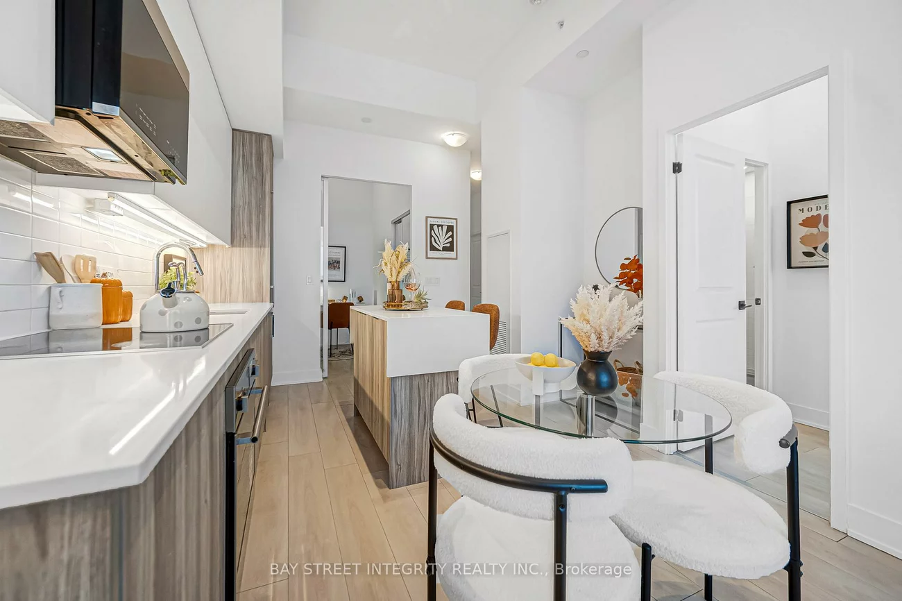 2485, Taunton, 1015 - RO River Oaks, Oakville